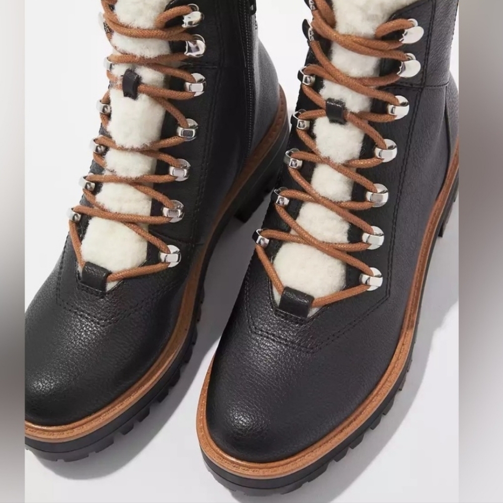 AE Sherpa Lug Boot Womens Size 9.5, NIB